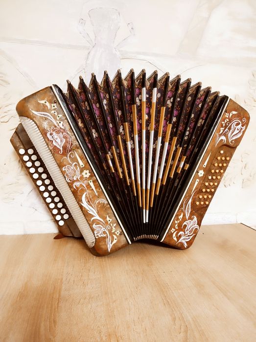 Продам гармонь в гарному стані