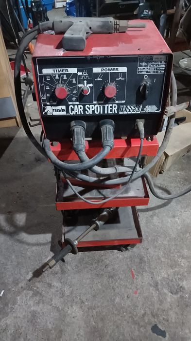 Soldadoras semiautomáticas e spotter