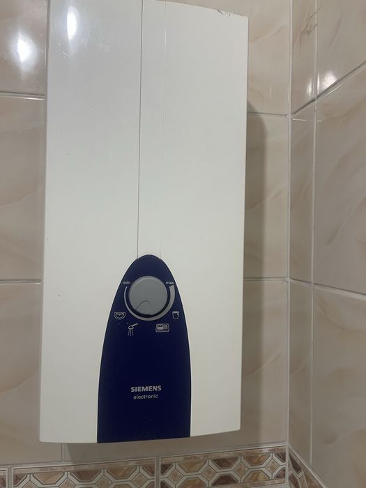 Podgrzewacz przepływowy do wody Siemens