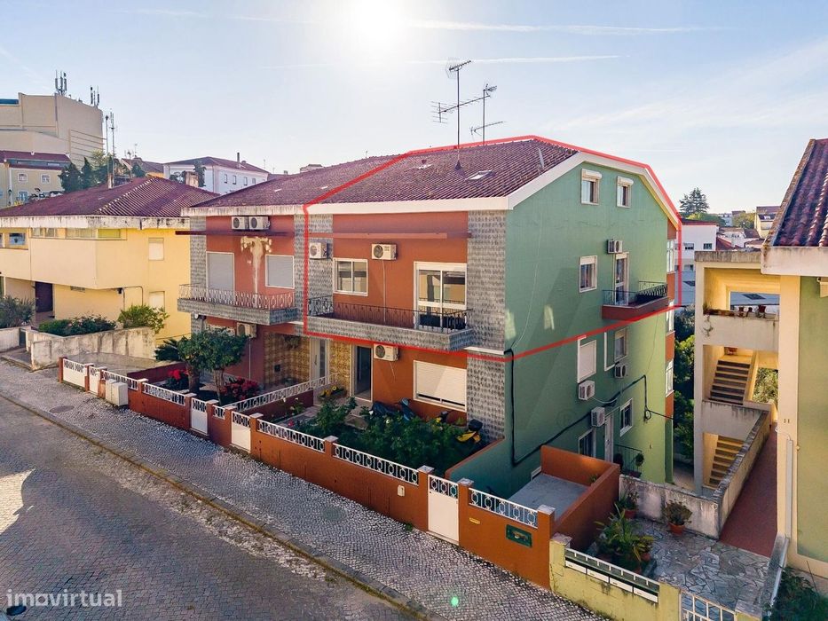 Espaçoso T3 Duplex no Coração de Abrantes – A Amplitude que a sua Famí — Abrantes (São Vicente E São João) E Alferrarede, Santarém