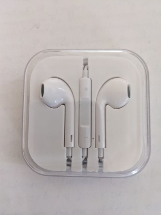 Наушники для телефона