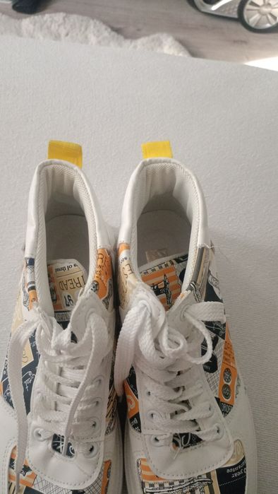 Buty młodzieżowe