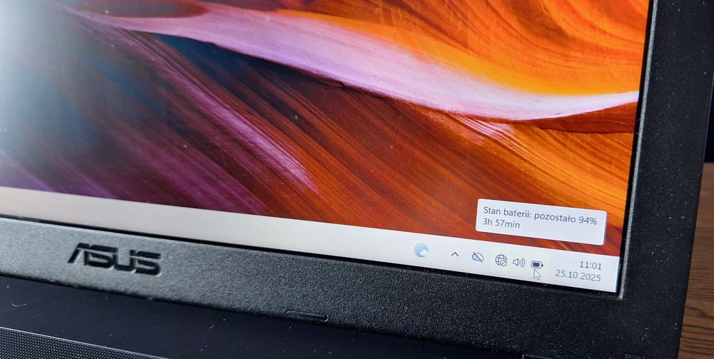 Laptop Asus Vivobook Intel/4GB RAM/256 SSD/WIN 11