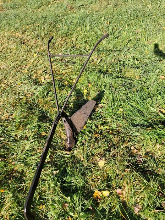 Stary pług do orki konny