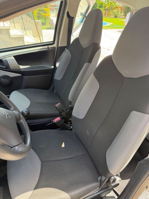 Carro Peugeot 107