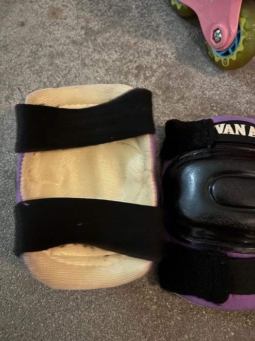 Patins em linha+capacete+proteções