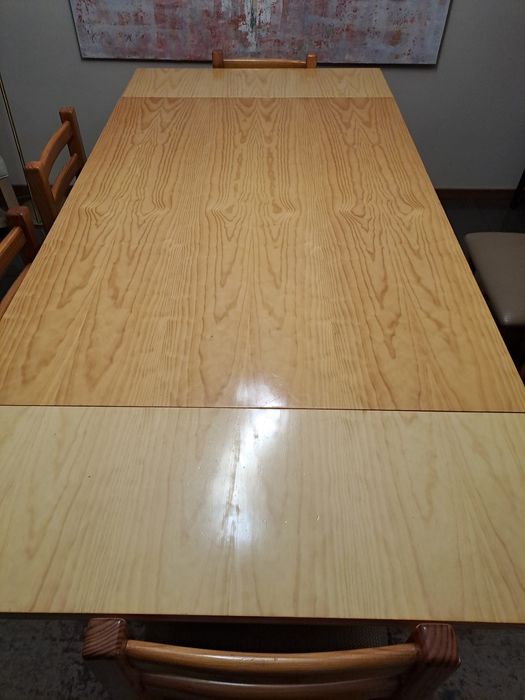 Mesa de sala de jantar