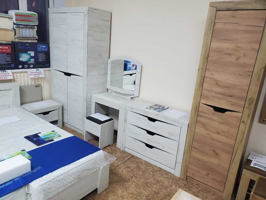 пенал, шафа, тумба. Розпродаж зі складу