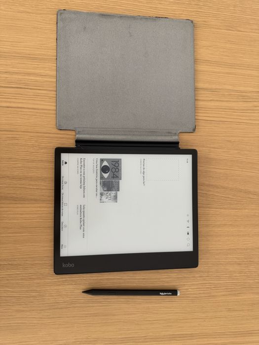 Rakuten Kobo Elipsa 2E