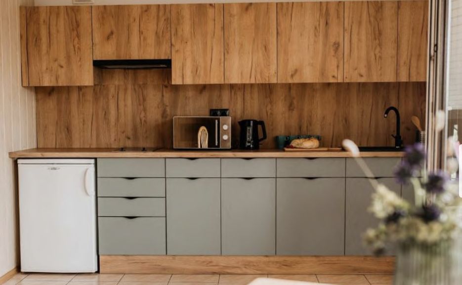 Zwolnil sie apartament na majowkę Noclegi z widokiem na jezioro w Bieszczadach, w gorach nad jeziorem Jacuzzi sauna