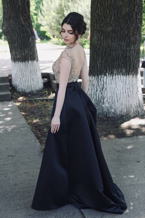 Випускна сукня Лаура