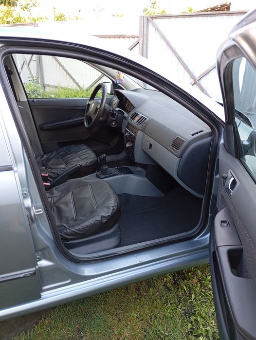 Продам автомобіль Skoda Fabia 2002 року