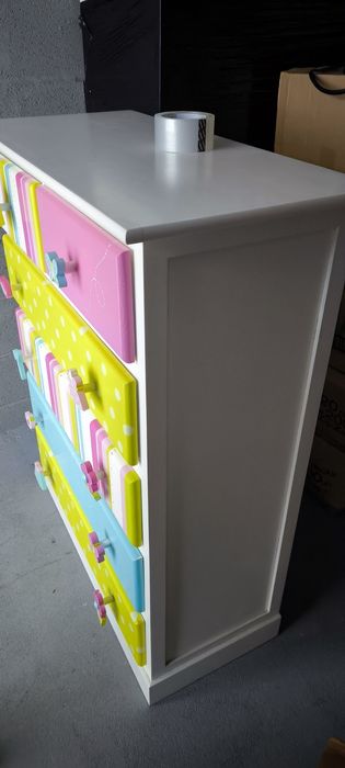 Cómoda madeira pintada à mão