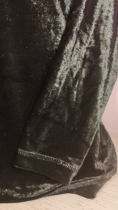 Bluzka damska S czarna welurowa