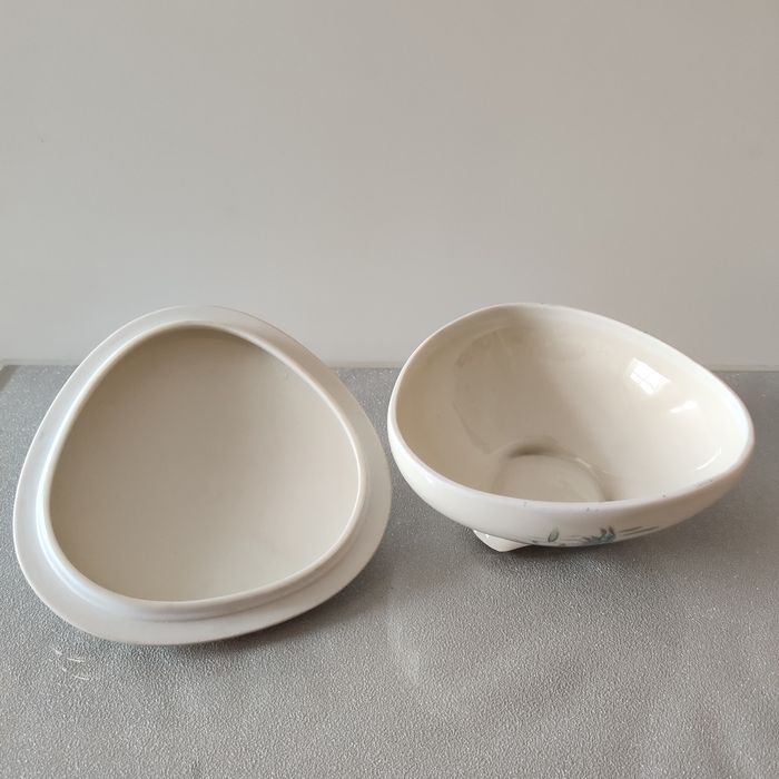 Bombonierka puzderko porcelana PRL