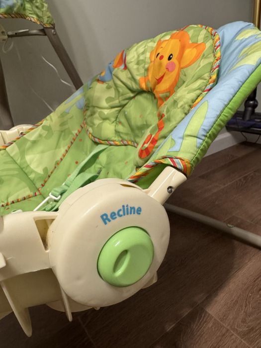 Заколисуючий центр, качеля, гойдалка Fisher price