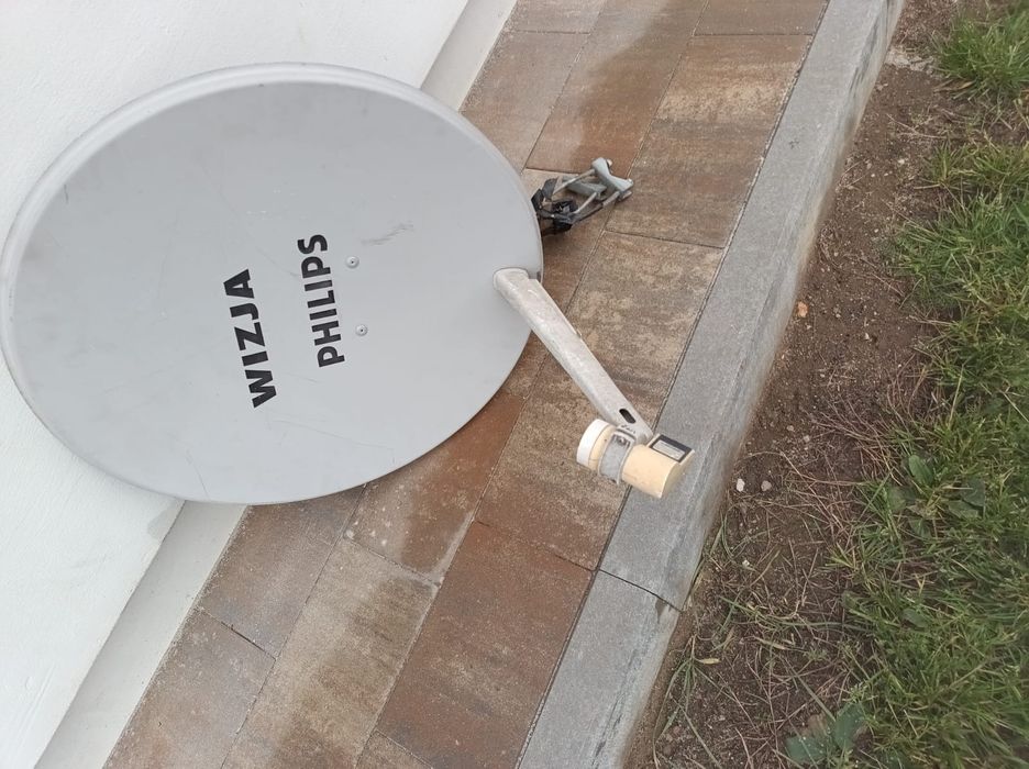 Antena satelitarna