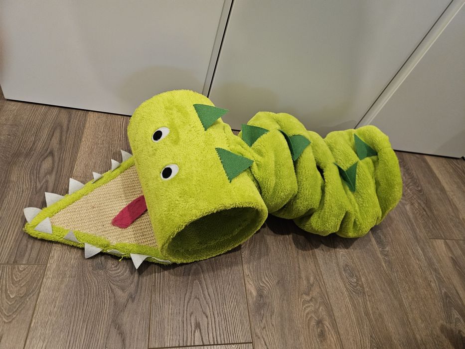 Túnel dragão para gatos