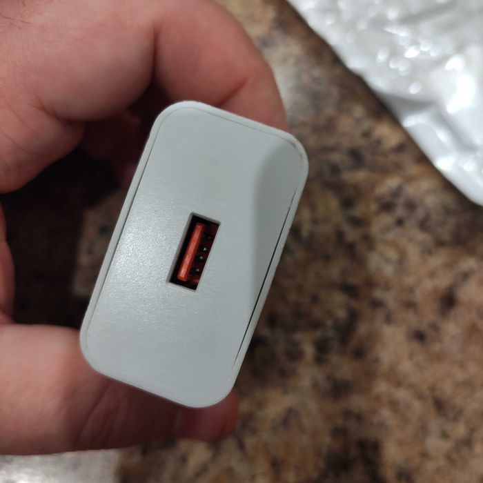 Зарядный блочек,кубик,зарядное устройство для телефона USB: 135 грн. -  Зарядные устройства и док-станции Харьков на Olx