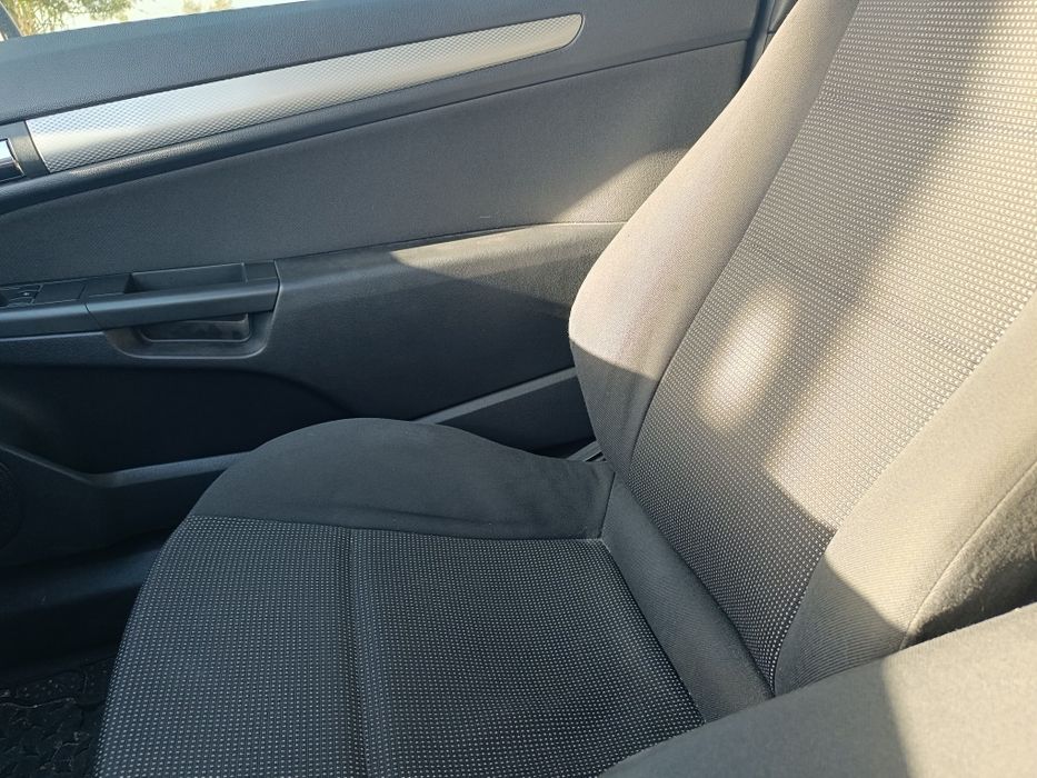 Opel astra h gtc 1.3 cdti