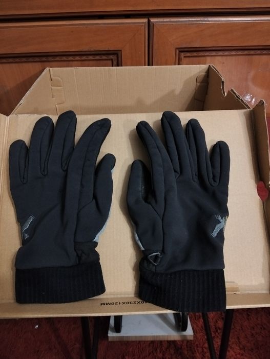 Рукавички , перчатки Saleva