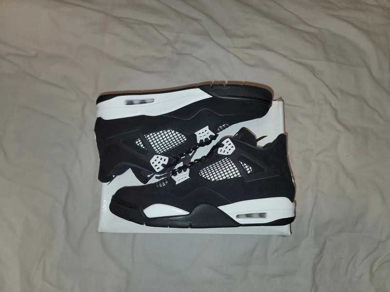 Jordan 4 Retro White Thunder Rozmiar  40