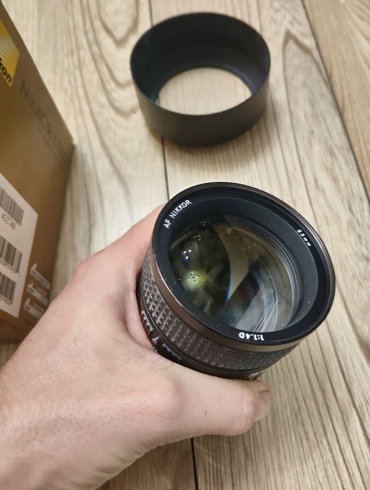 Obiektyw Nikon Nikkor 85/1.4D