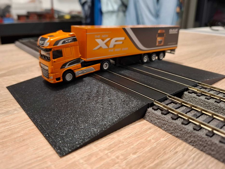 Przejazd kolejowy do Piko na podsypce h0