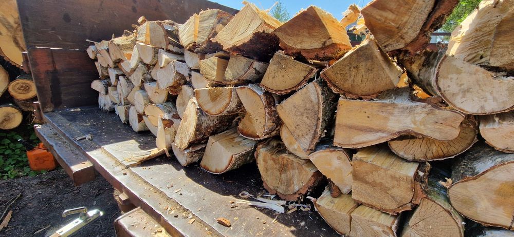 Sezonowane Drewno do pieca kominka  sosna brzoza dąb akacja jesion