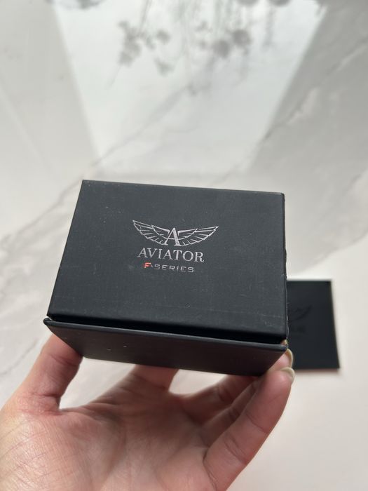 Zegarek damski Aviator z bransoletką samolot biały złoty komplet