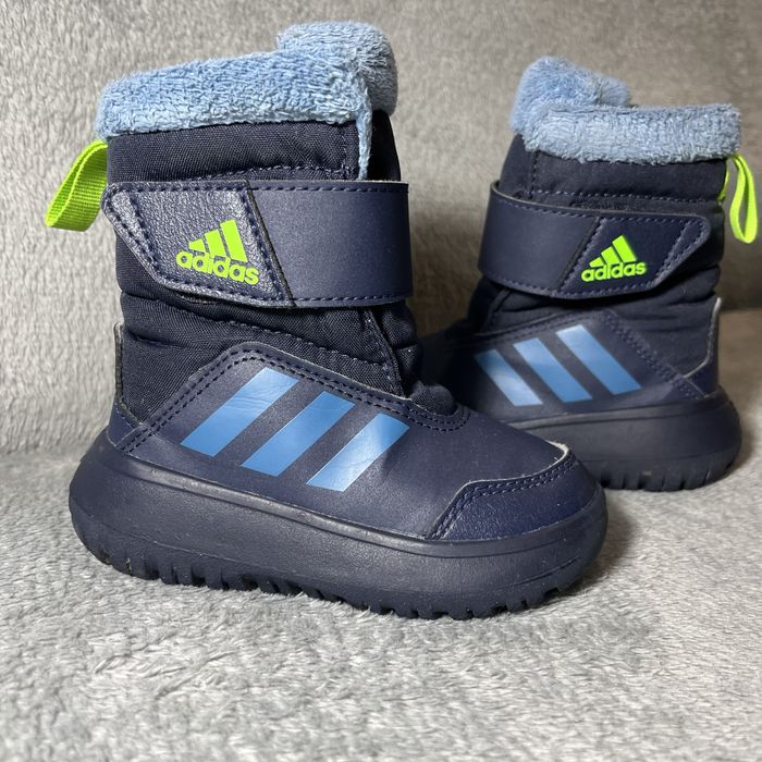 Зимние ботинки адидас 13,5 см стелька размер 21 adidas