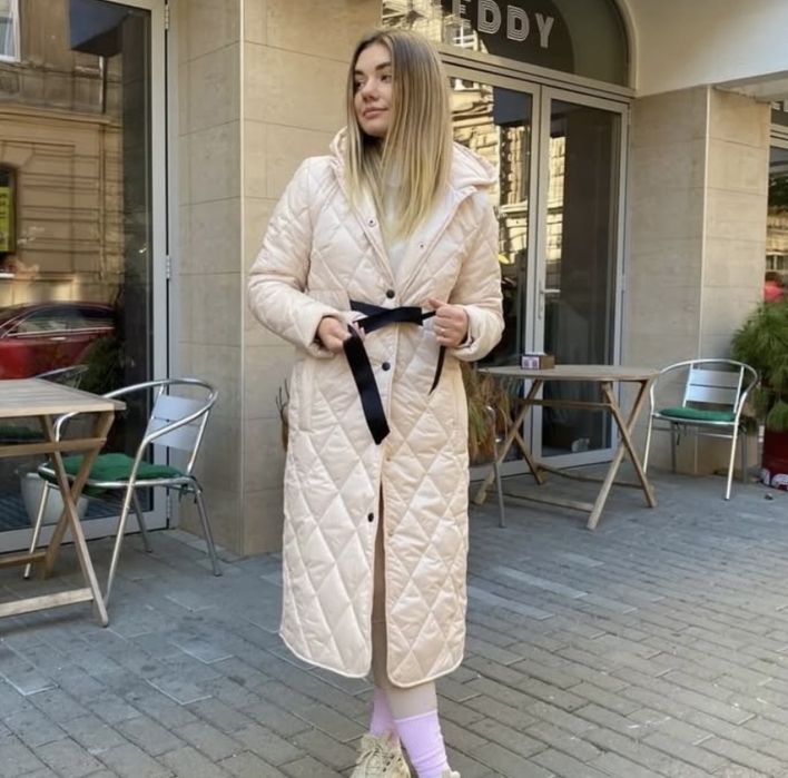 Гарний, зручний плащ, пальто, куртка, беж, осінь-весна, розмір 44-46