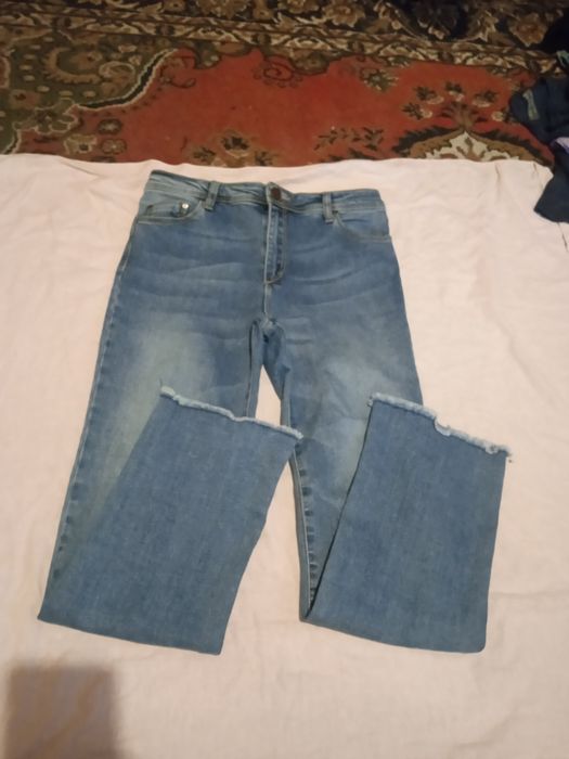 Продам джинси, штани в ідеальному стані