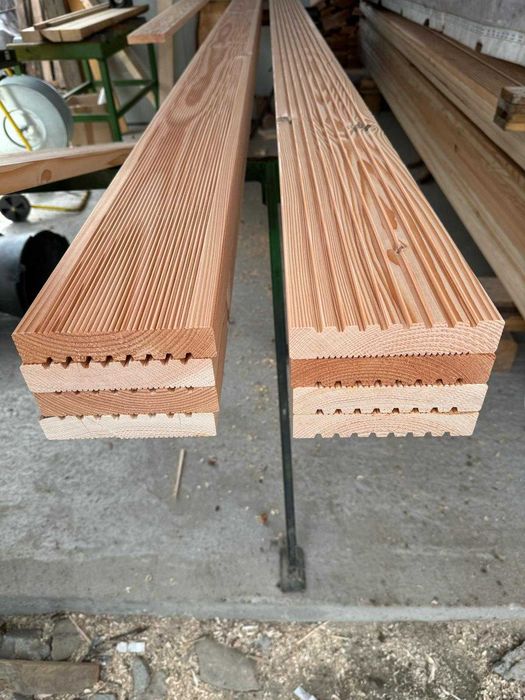 Deska tarasowa, ryflowana modrzew europejski 28x145mm