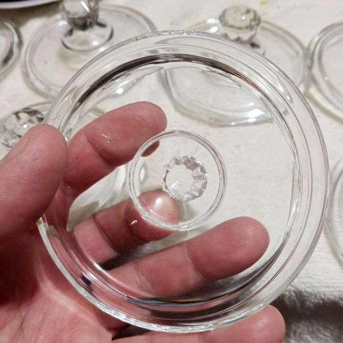 Крышки стеклянные новые