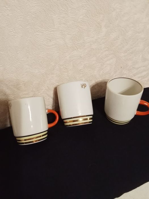 Чайник, сахарница,молочник, чашки, супница