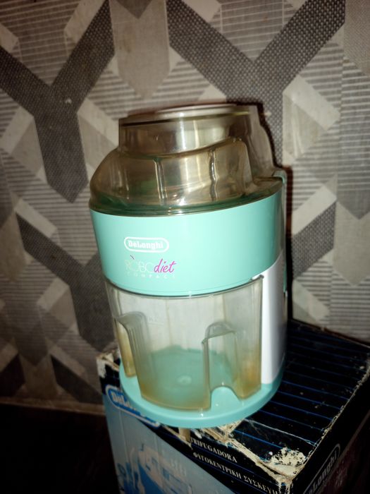 Продам Соковыжималкау