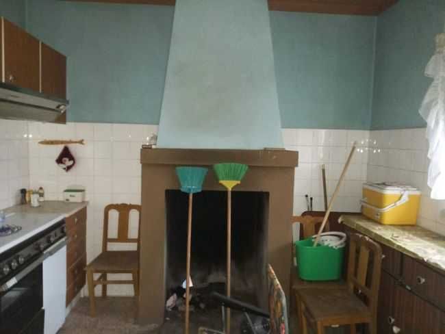 Moradia T2, em Matela, Penalva do Castelo. Viseu • OLX Portugal