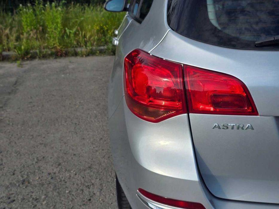Продам  Opel Astra 2016. Можна в розстрочку, під викуп.