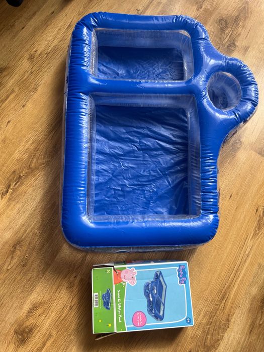 Piaskownica i basen dla dzieci