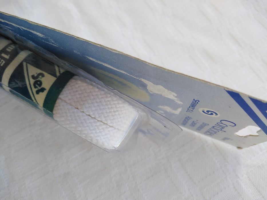 3 Pares de Atacadores Brancos