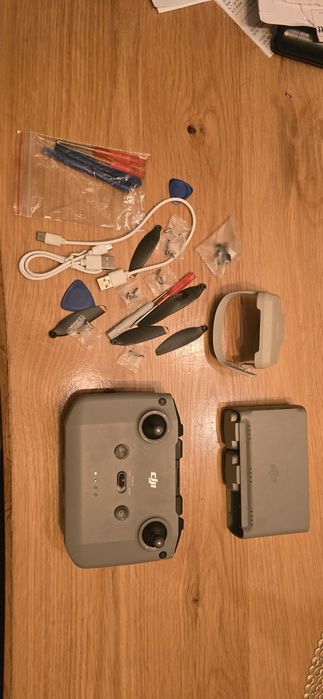 DII Mini 2 drone Fly More Combo