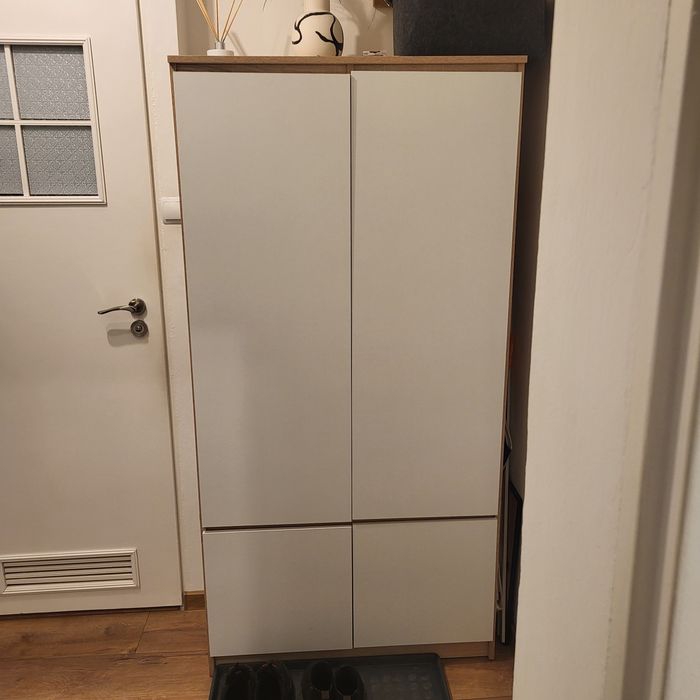 Szafa czterodrzwiowa