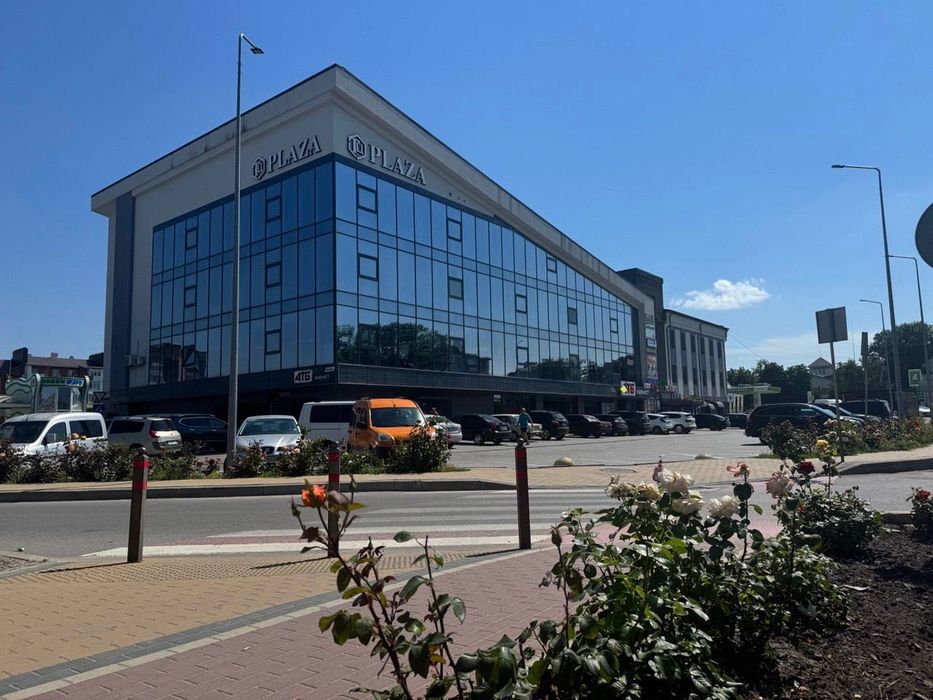 Продається офісне приміщення в ТЦ «Плаза»  Чортків