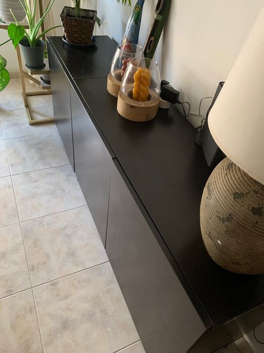 Aparador Ikea preto