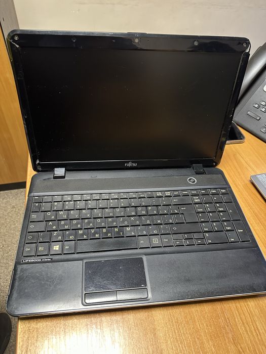 ноутбук Fujitsu Siemens AH531