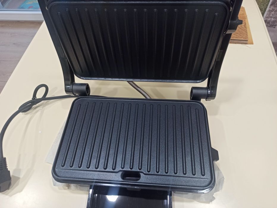 Гріль робочий новий