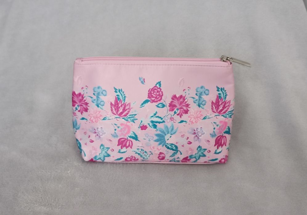 Косметичка нова на блискавці