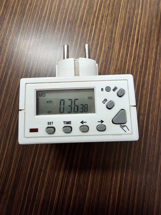 Електронний розетковий таймер TE109 та Kanlux TM3