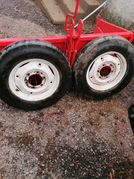 Vendo rodas para trator
